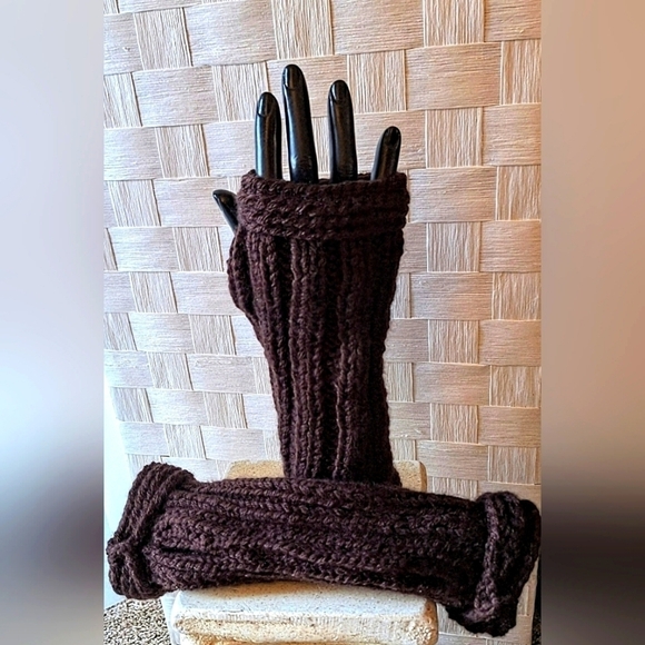 The BoKnitArt Collection Accessories - NWT Luxury Cashmere Blend Artisanal Fingerless Mittens